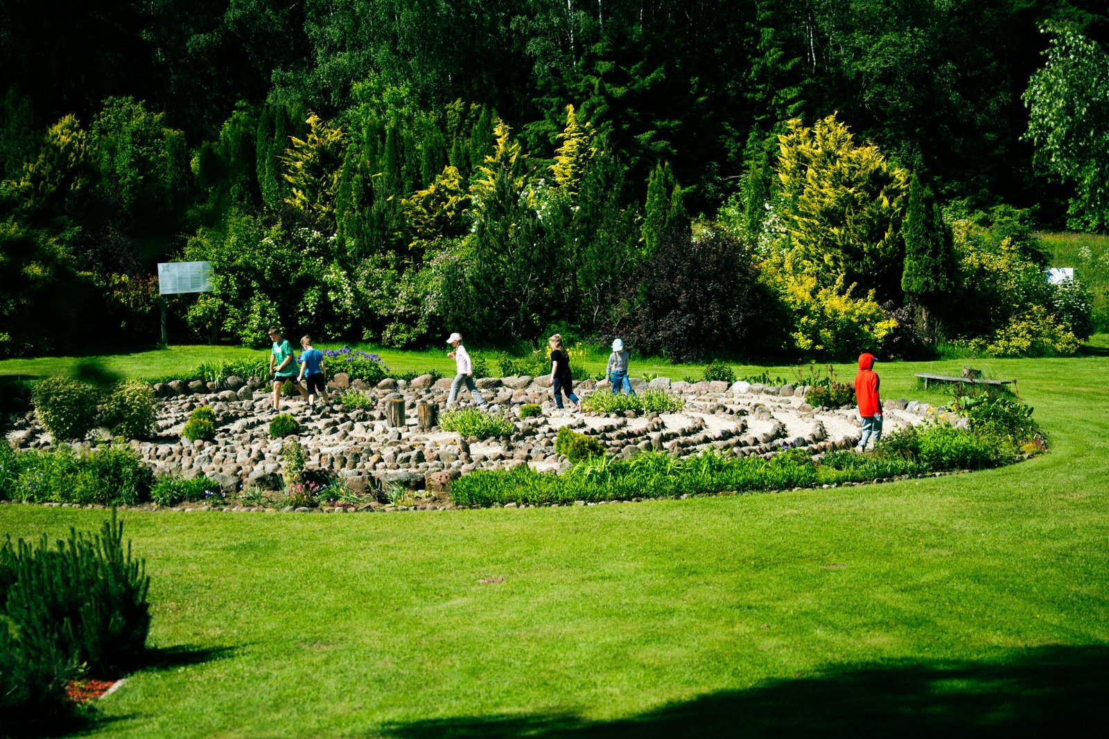 Energy Maze and Geometric Figure Park