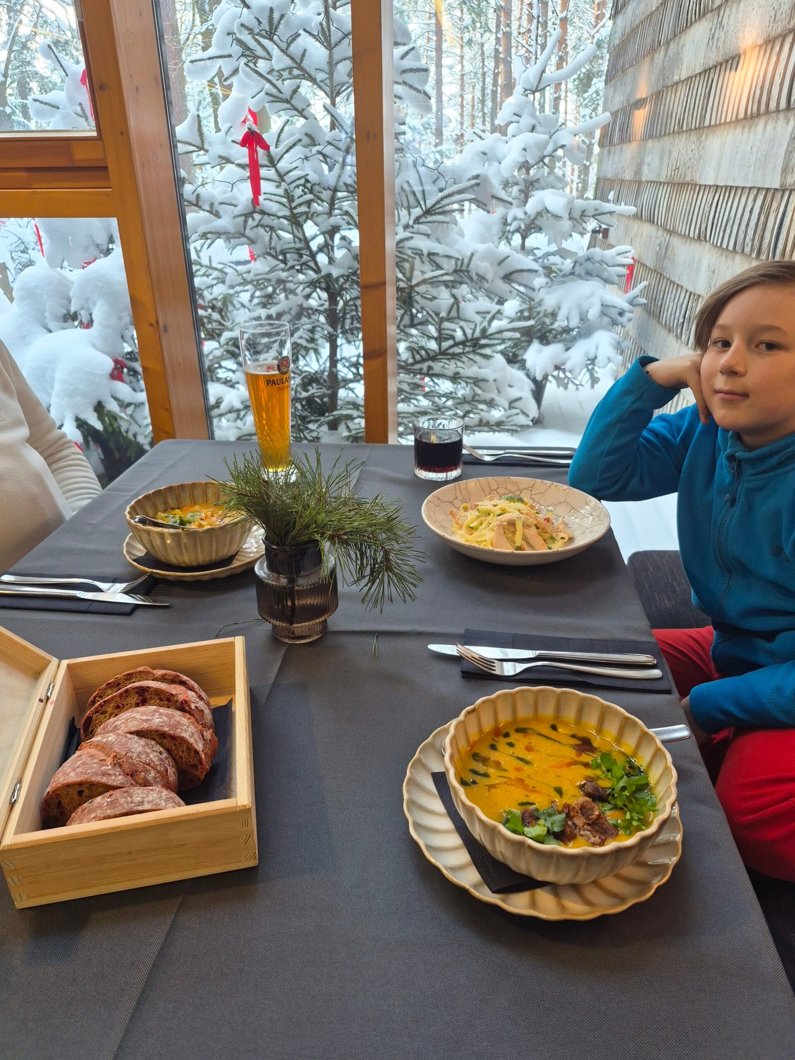 TonyResort restaurant