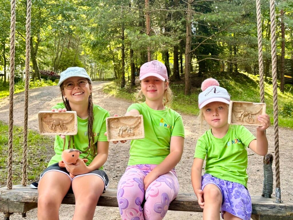 Adventures and discoveries at Dino Park: educational programs for children