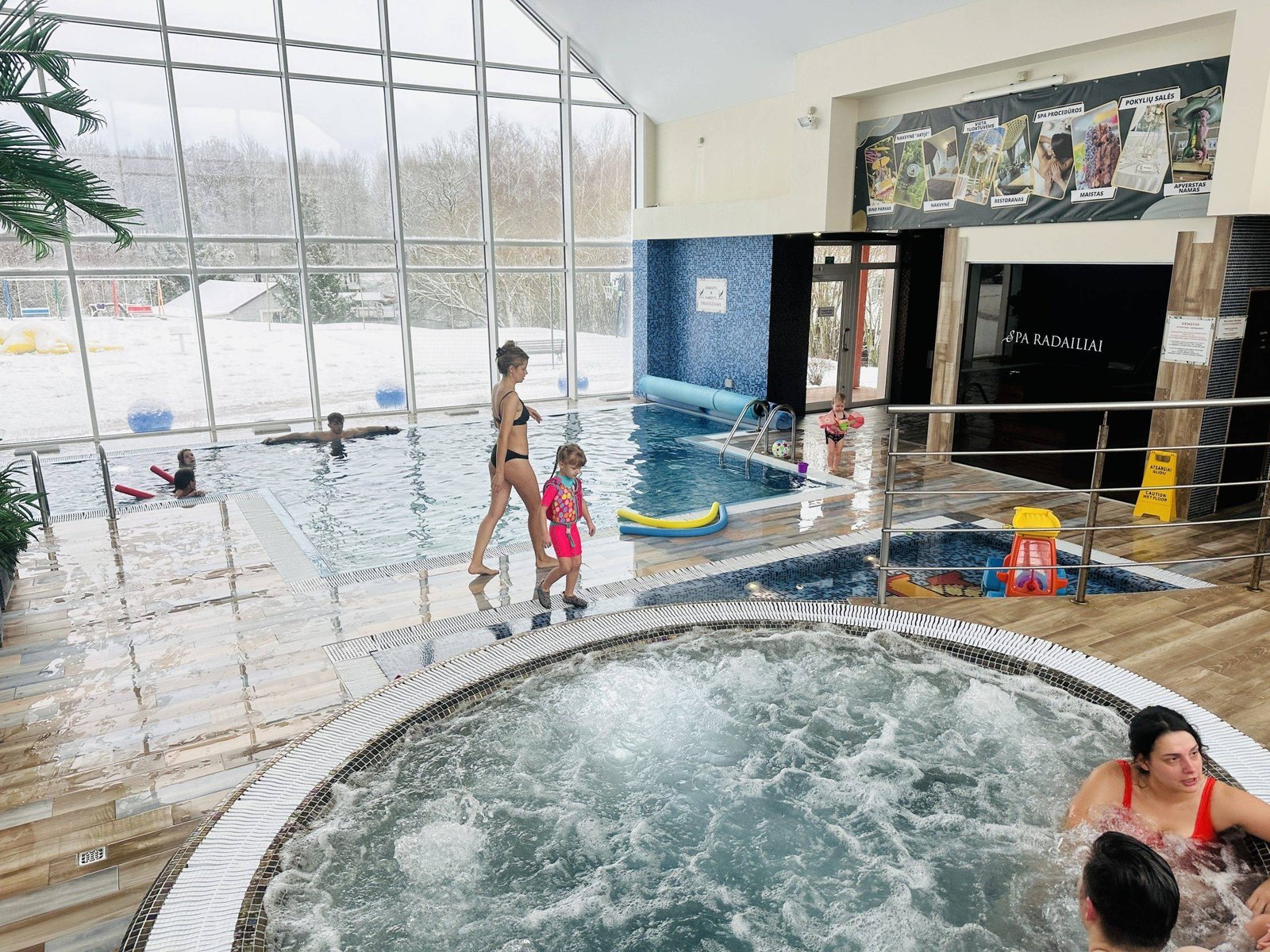 Radailiai Manor SPA and pool