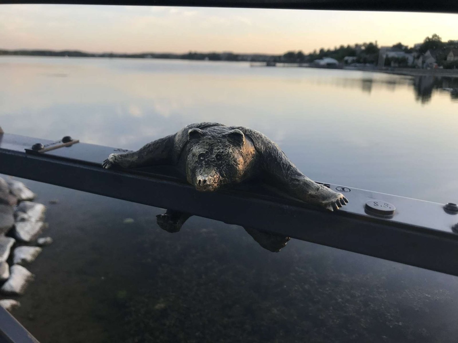 "Bear cubs" („Meškutės“) sculptures