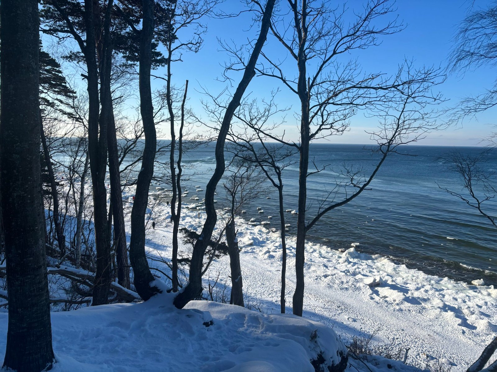 Winter on the Lithuanian seaside: the impressive Dutchman’s Hat