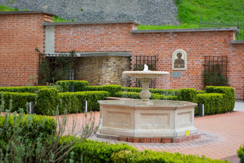 Bona Sforza Renaissance Garden fountain (photo: Neakivaizdinis Vilnius)