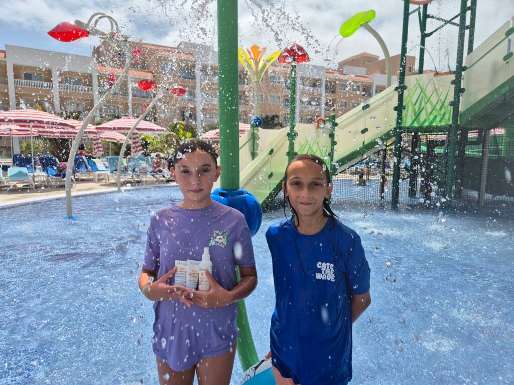 Sun protection guide: what to choose for a family holiday