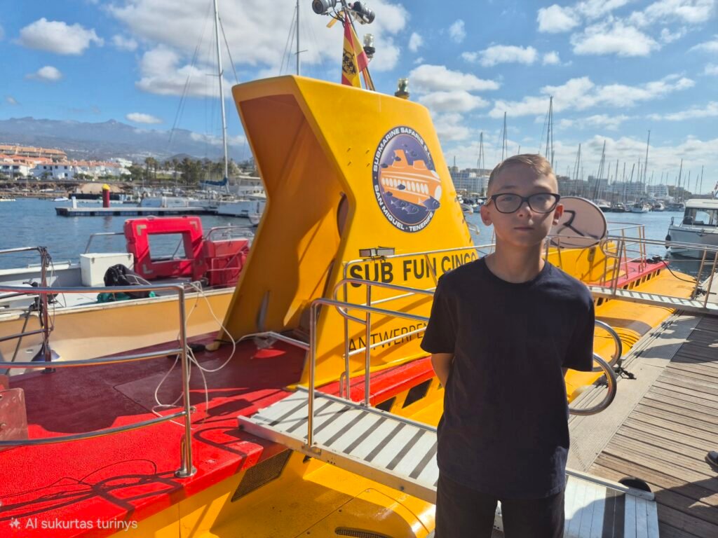 Tenerife: we descended into the Atlantic Ocean by submarine